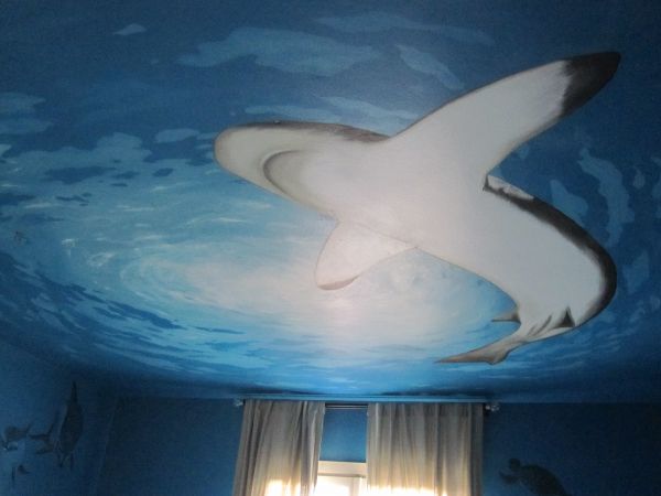 camera negli abissi cameretta bambini, decorazione squalo a soffitto, stanza da letto tema degli abissi