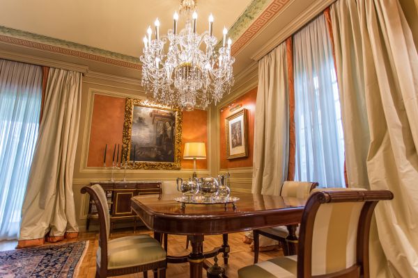Ambiente con decorazioni classiche, soggiorno Ambiente con decorazioni classiche, soggiorno
