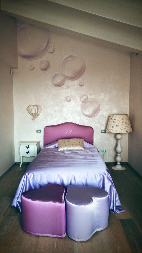 pink bubbles decori per interni; pitture decorative per interni, decorazioni stanze bambini